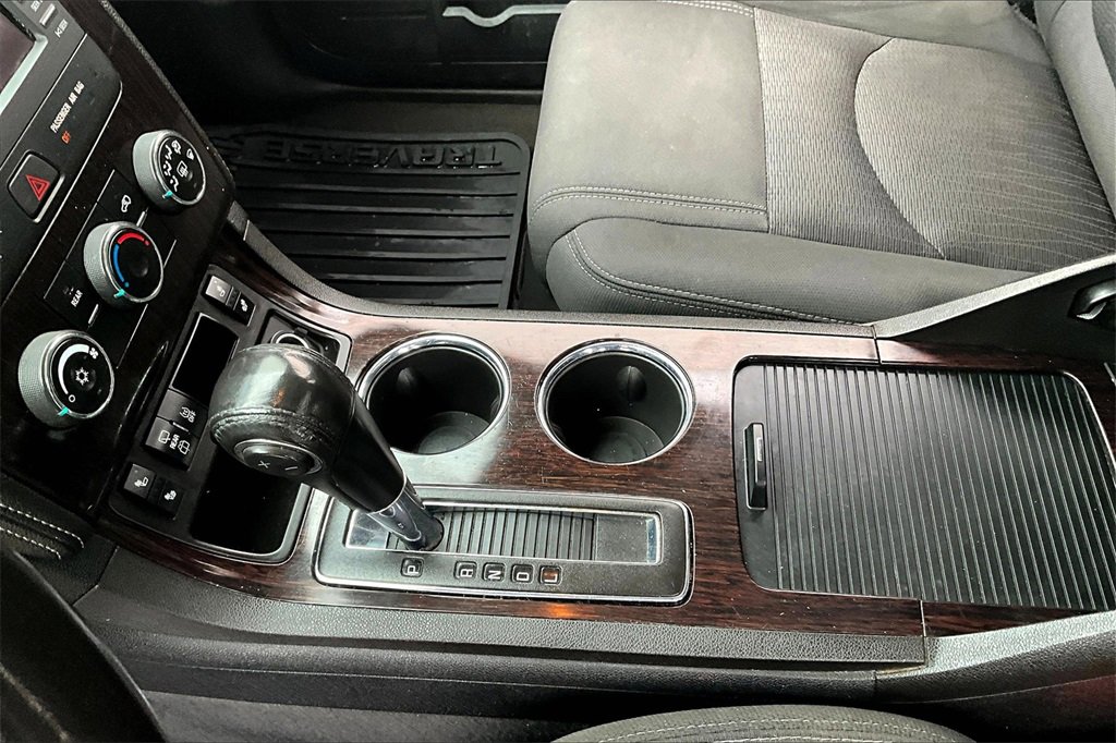 Used 2017 Chevrolet Traverse LT w/ Style and Technology Package image 18