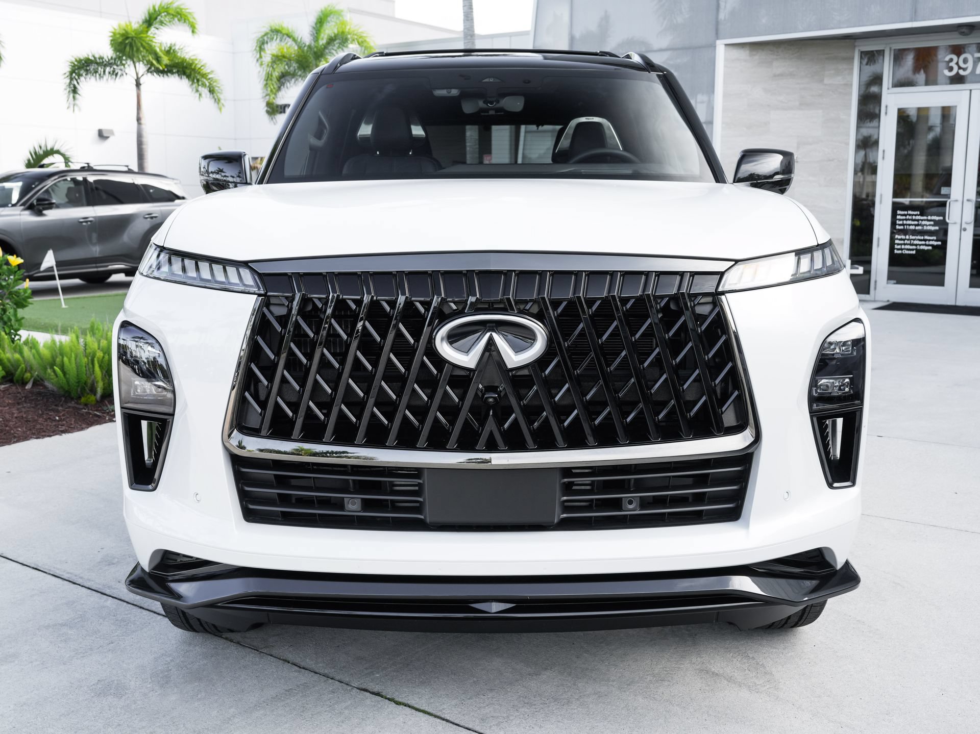 Certified 2026 INFINITI QX80 4WD image 5