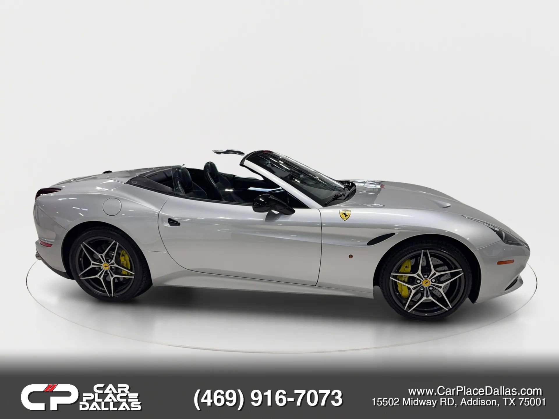 Used 2016 Ferrari California T image 15