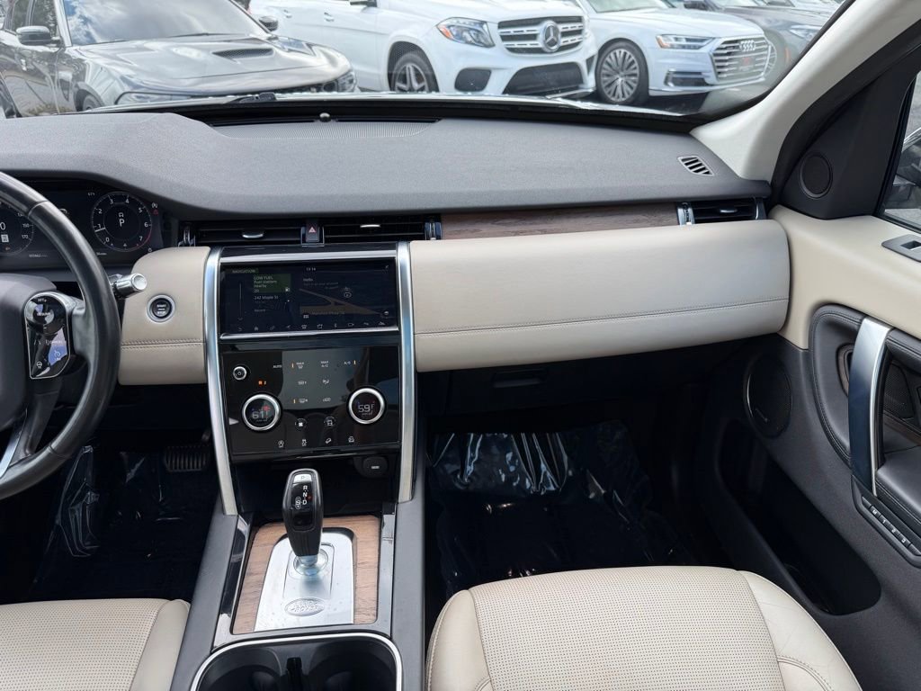 Used 2020 Land Rover Discovery Sport SE image 27