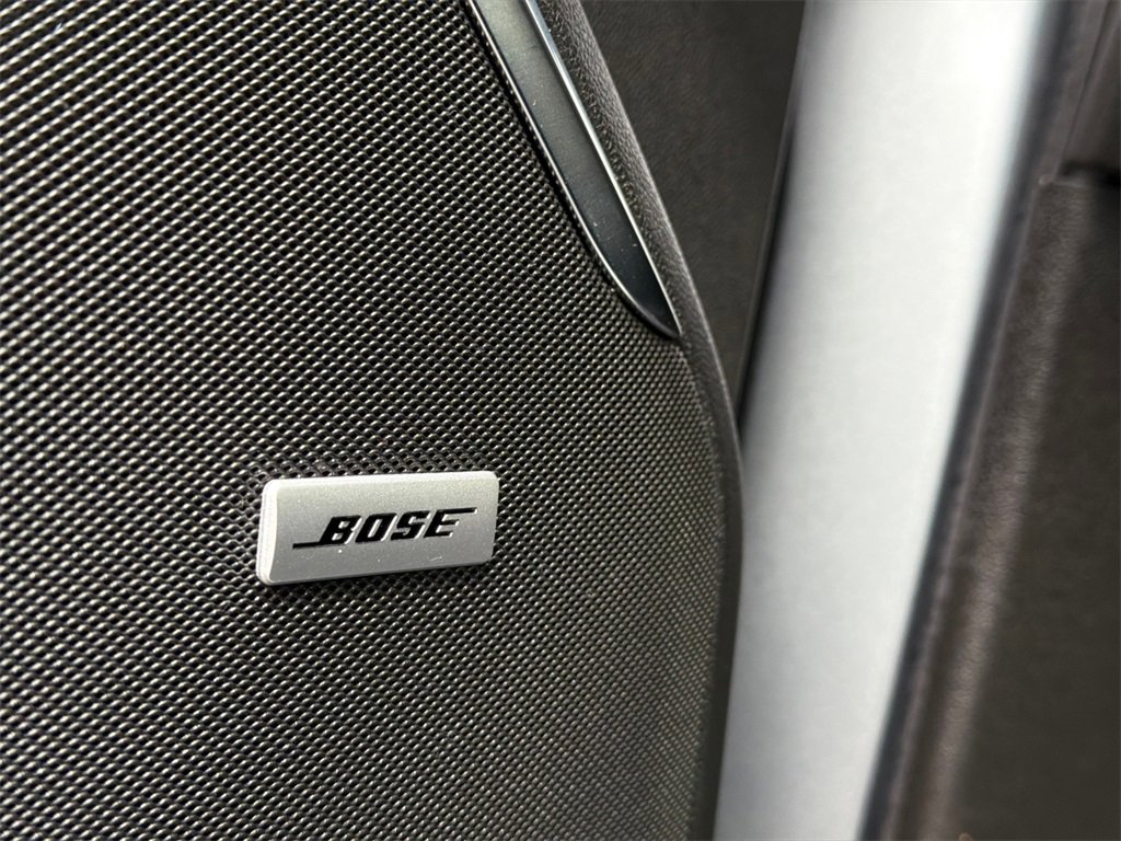 Used 2025 GMC Yukon Denali w/ Denali Reserve Package image 42