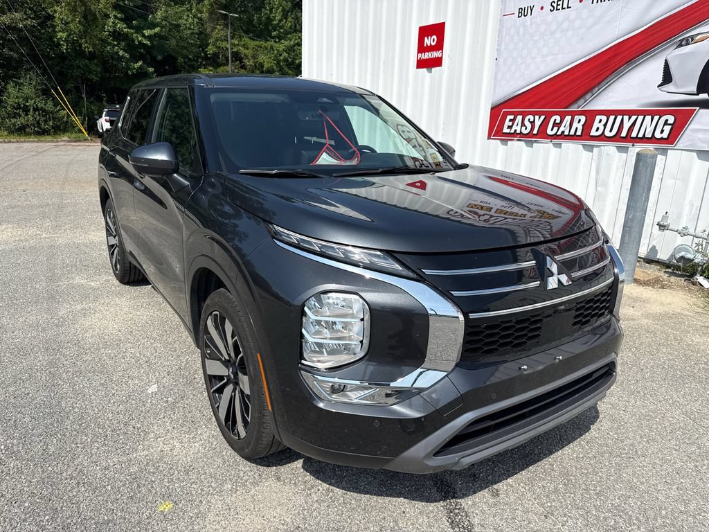Used 2025 Mitsubishi Outlander SE FWD video 1