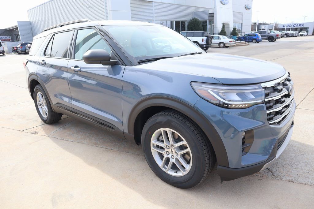 New 2026 Ford Explorer Active w/ Active Comfort Package