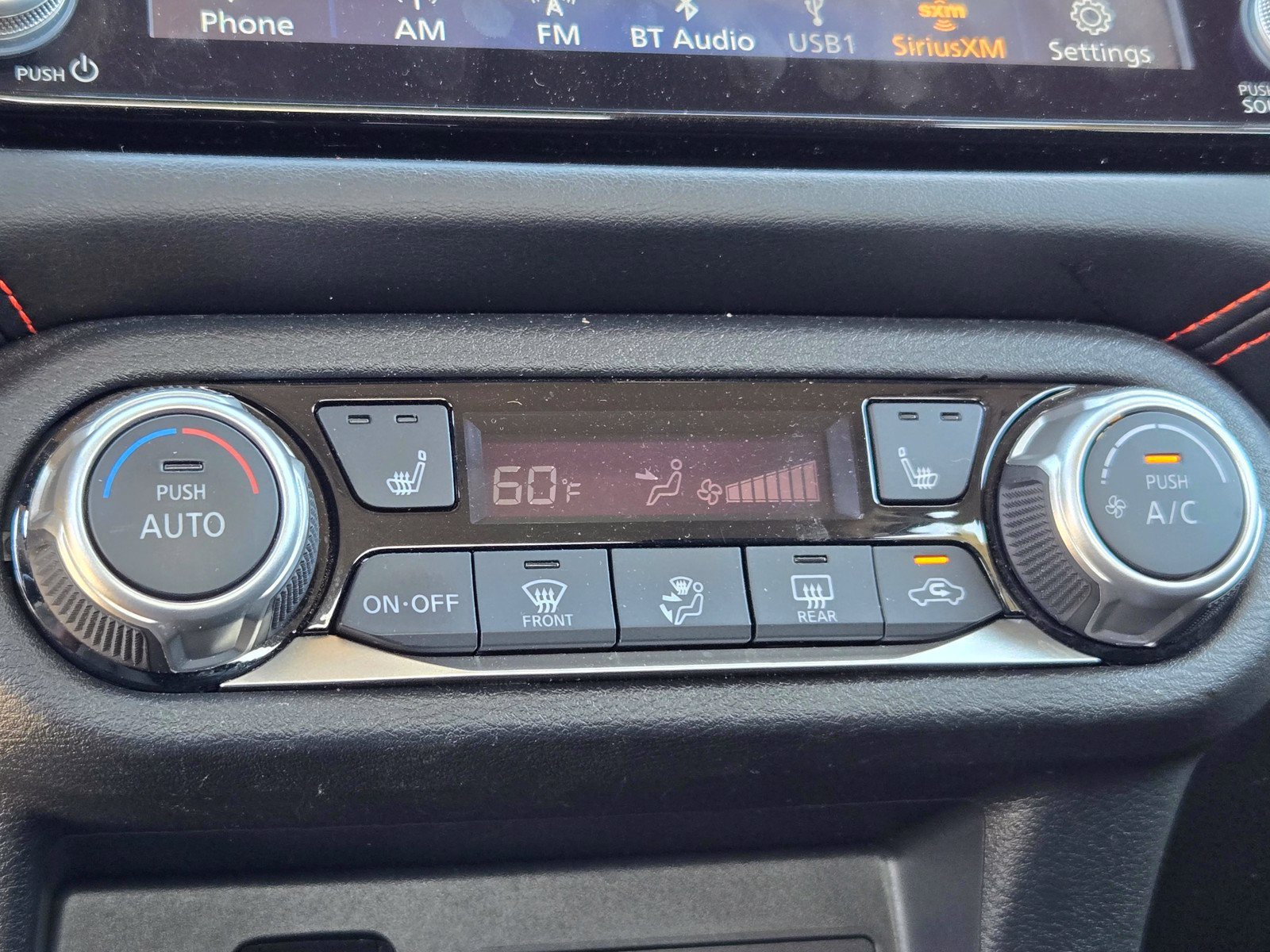 Used 2024 Nissan Versa SR FWD image 19