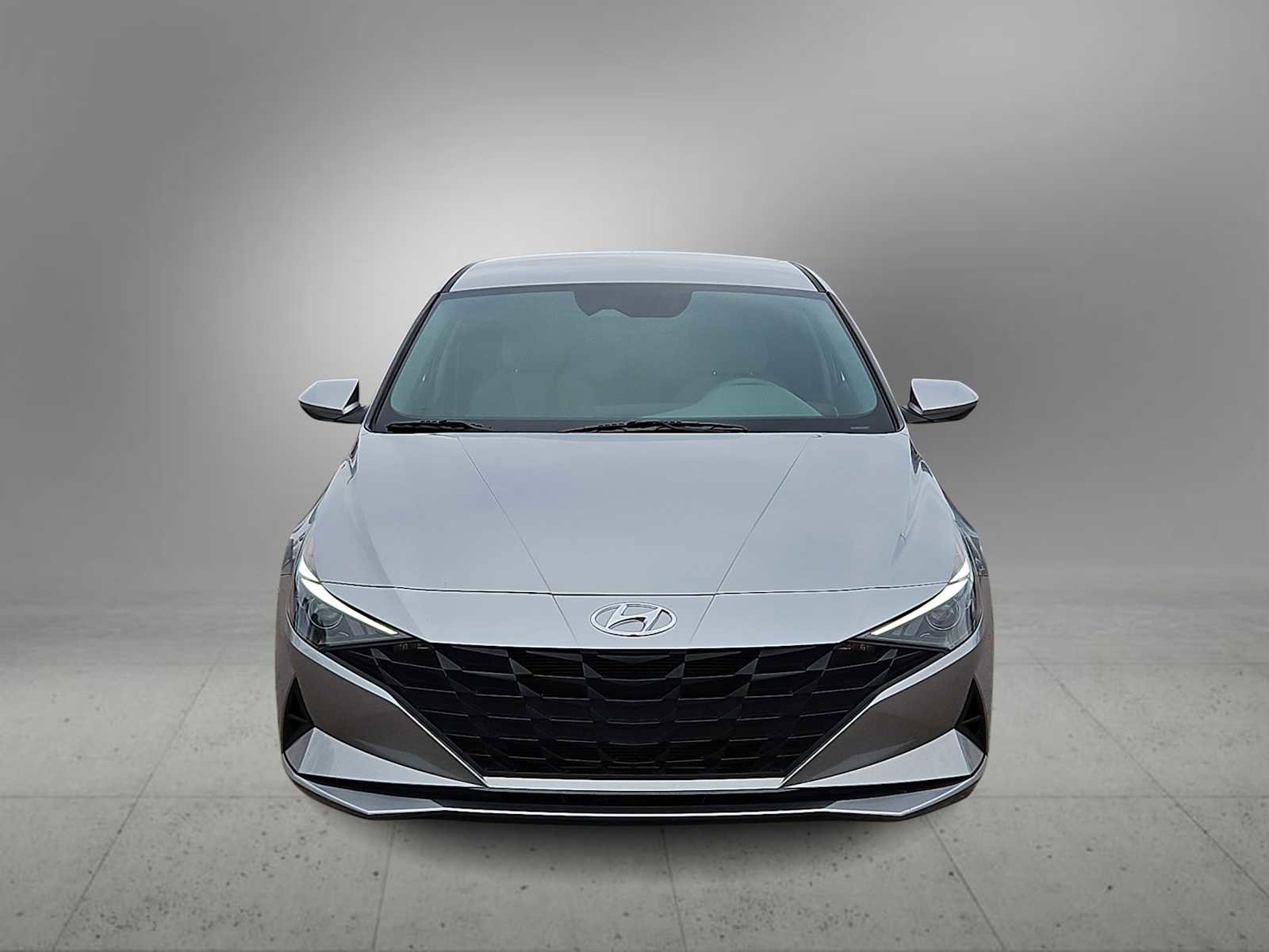 Certified 2023 Hyundai Elantra SEL w/ Preferred Accessory Package image 3