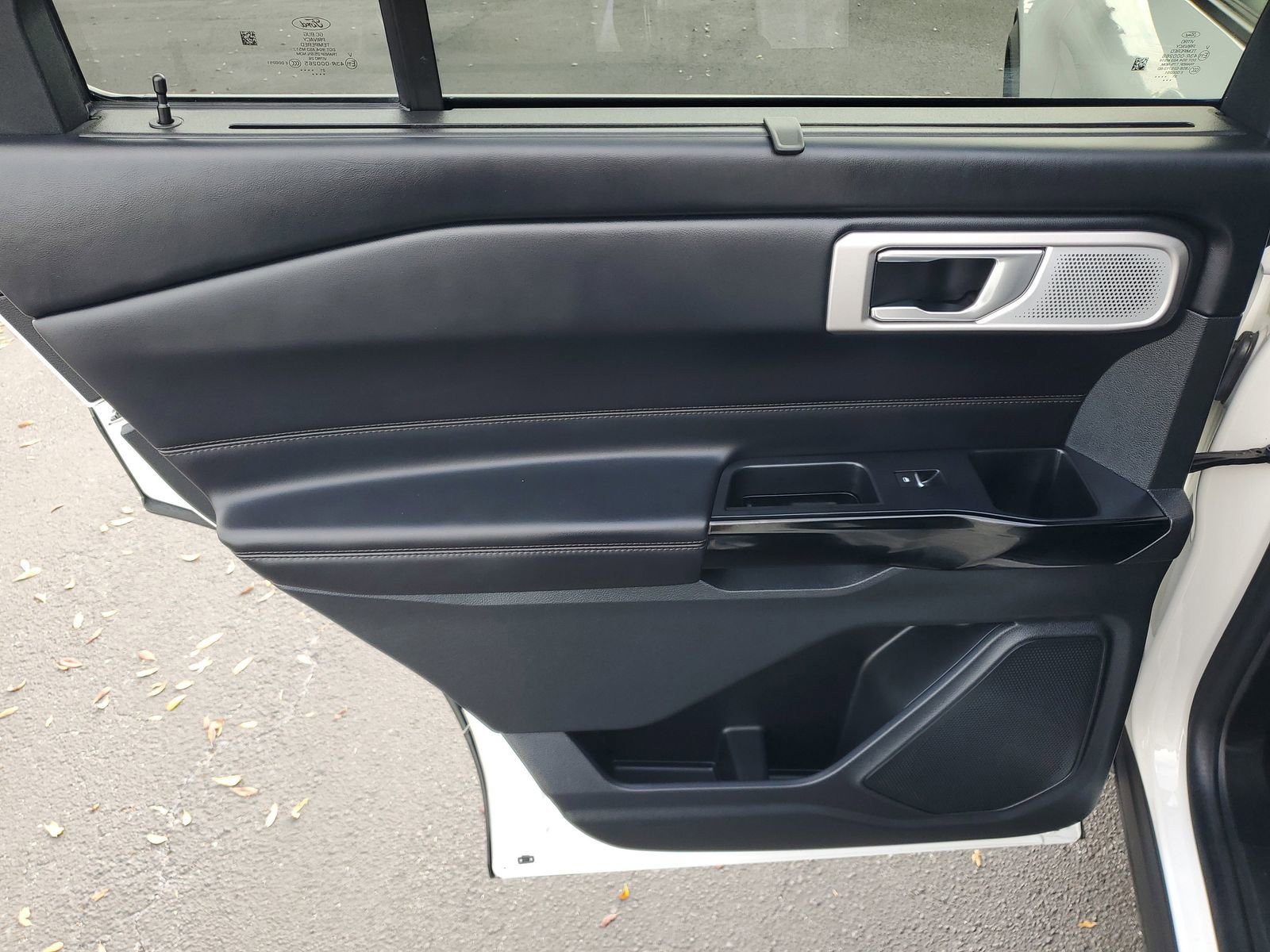 Used 2021 Ford Explorer Platinum w/ Equipment Group 601A image 10