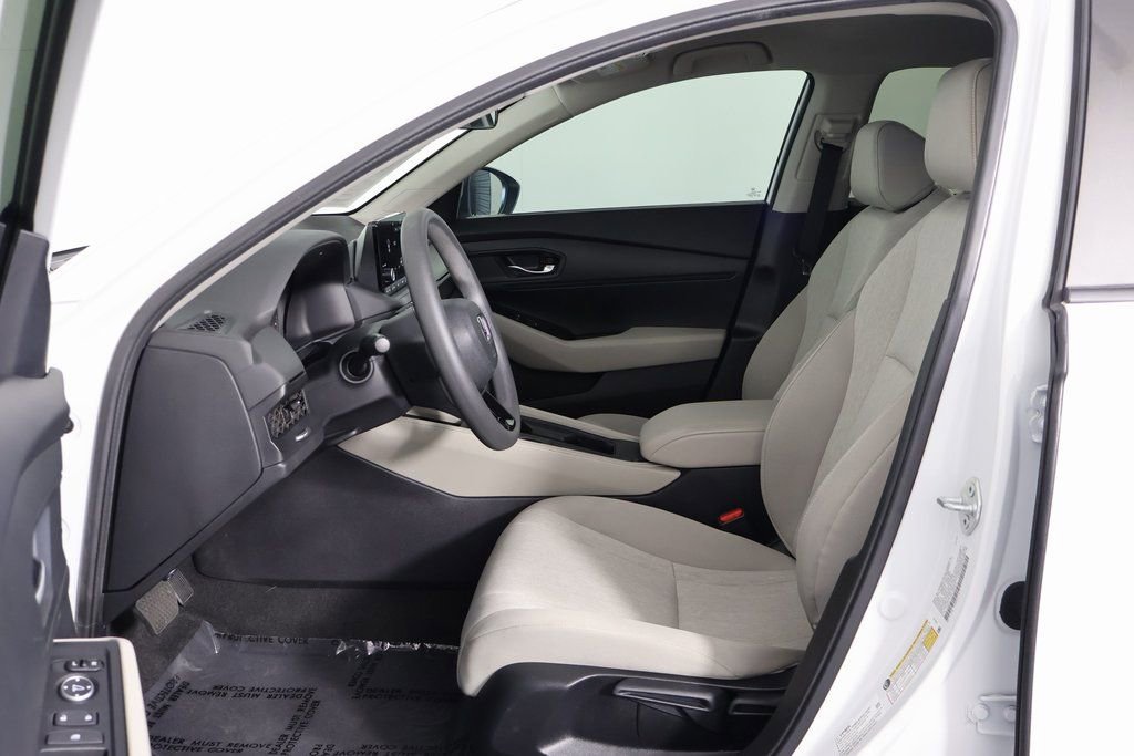 Used 2023 Honda Accord LX image 10