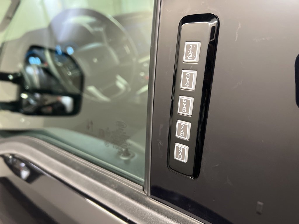 Certified 2022 Ford F150 Platinum w/ Equipment Group 701A High image 35