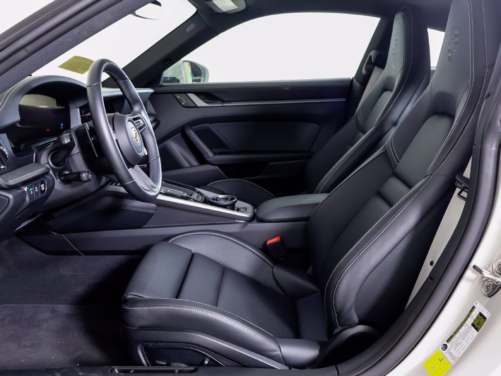 Certified 2026 Porsche 911 Carrera RWD image 4