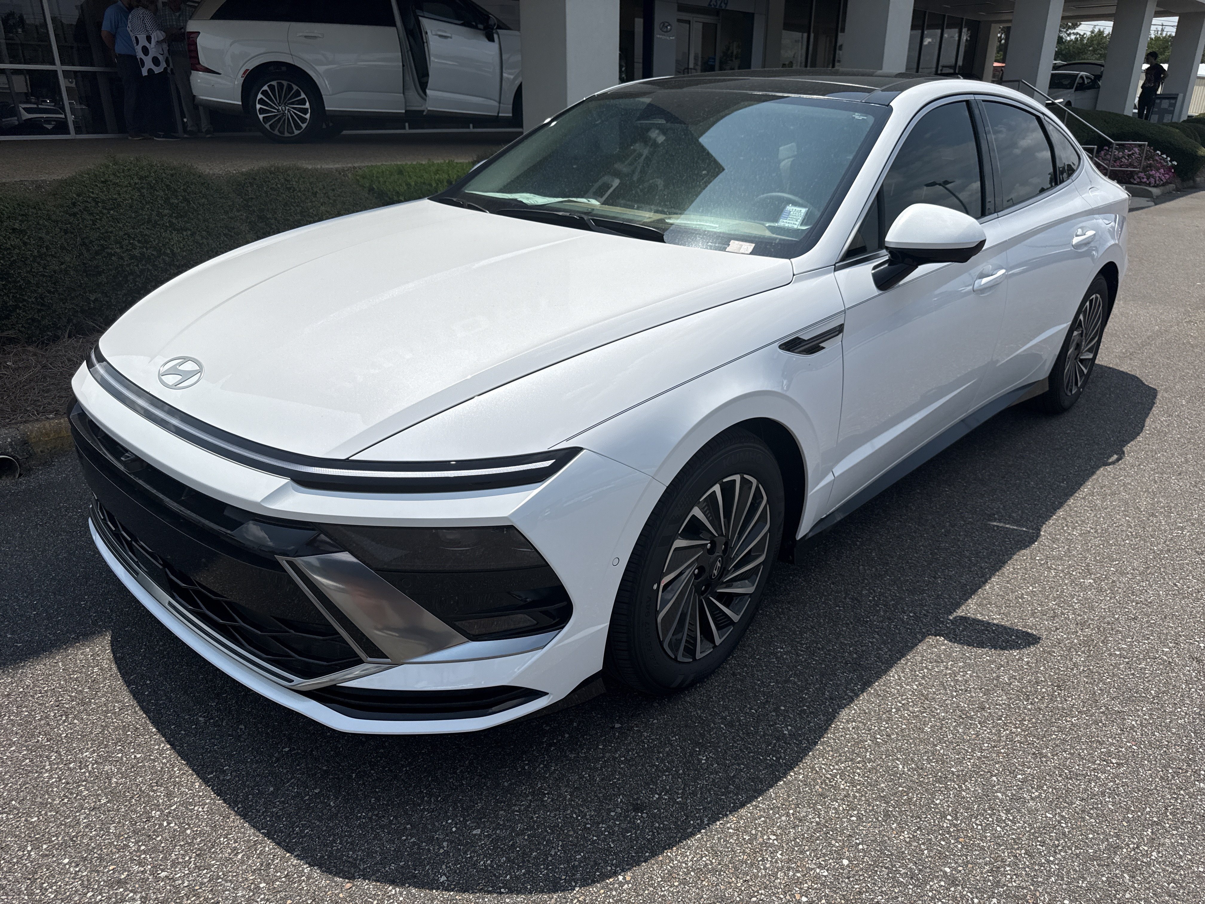 New 2026 Hyundai Sonata Limited FWD image 1