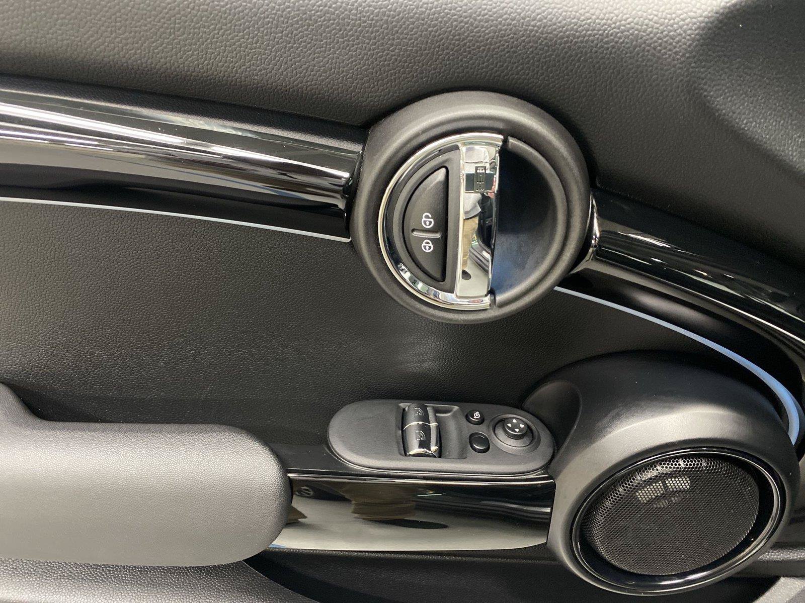 Used 2024 MINI Cooper SE FWD image 19