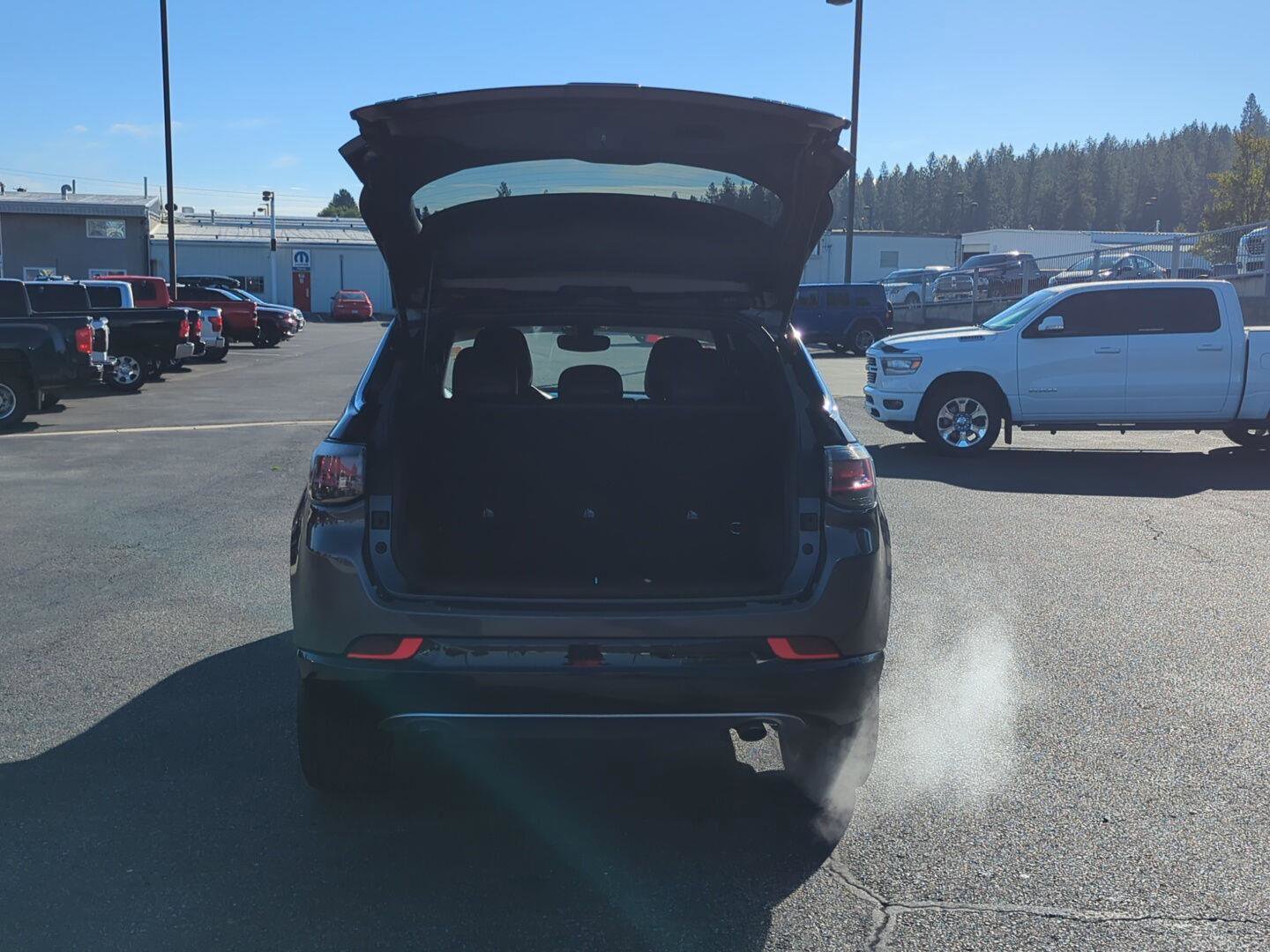 Used 2023 Jeep Compass Limited w/ Elite Group image 6