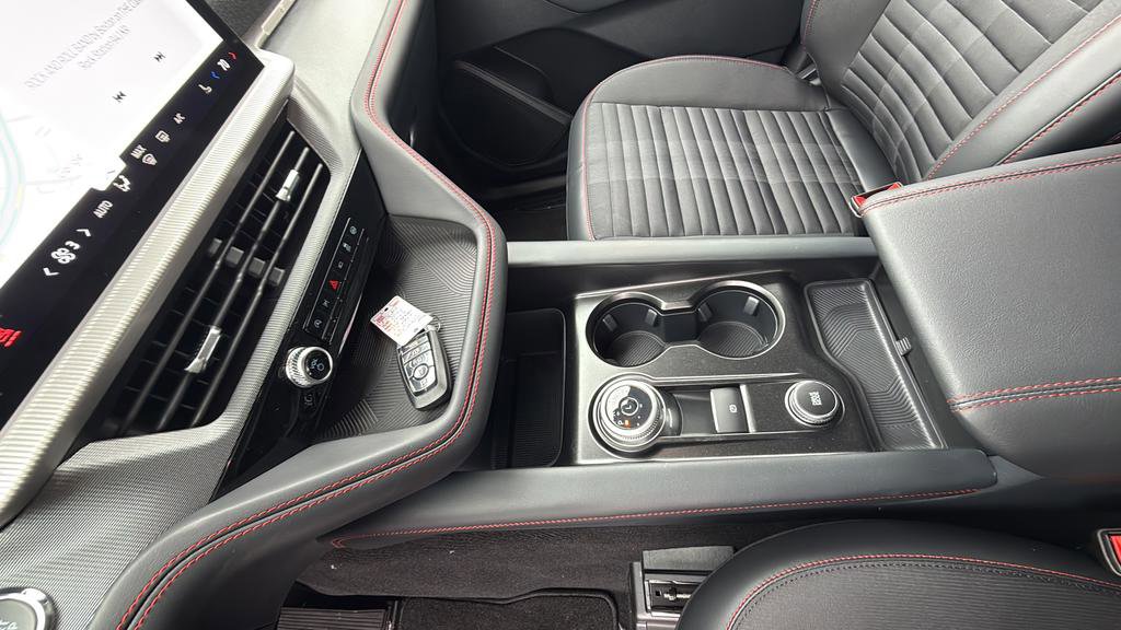 New 2026 Ford Explorer ST-Line w/ ST-Line Street Pack image 29