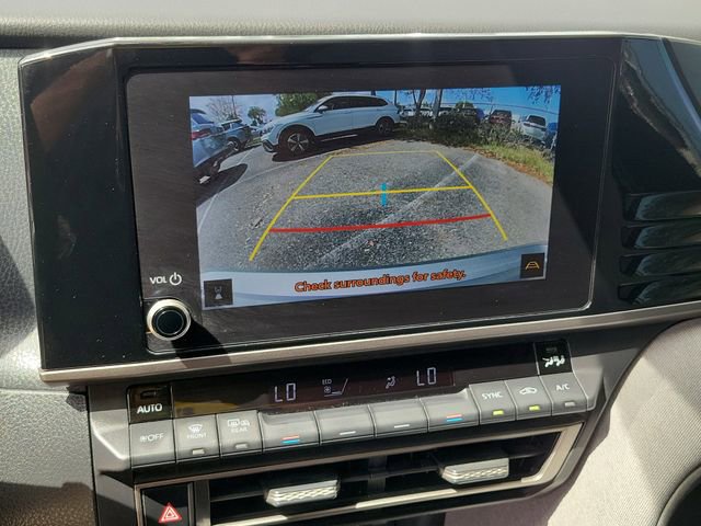 Used 2025 Toyota Camry LE FWD image 28