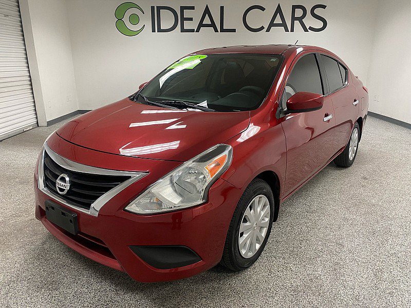 Used 2018 Nissan Versa SV image 1