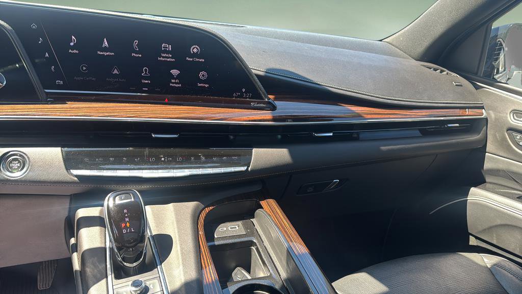 Used 2021 Cadillac Escalade Premium Luxury w/ Driver Assist Tech Package AWD/4WD image 10