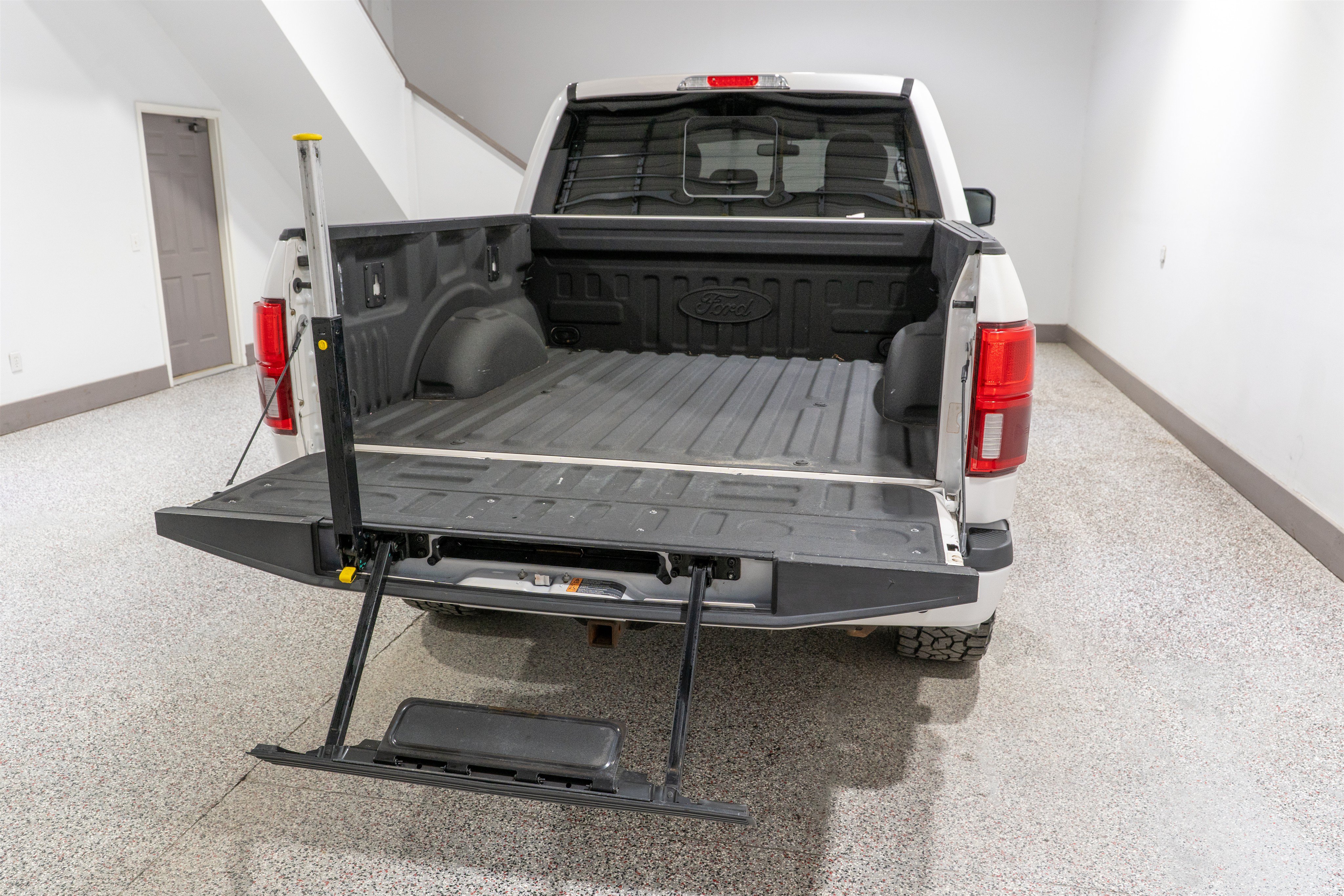 Used 2018 Ford F150 Limited w/ Trailer Tow Package AWD/4WD image 11