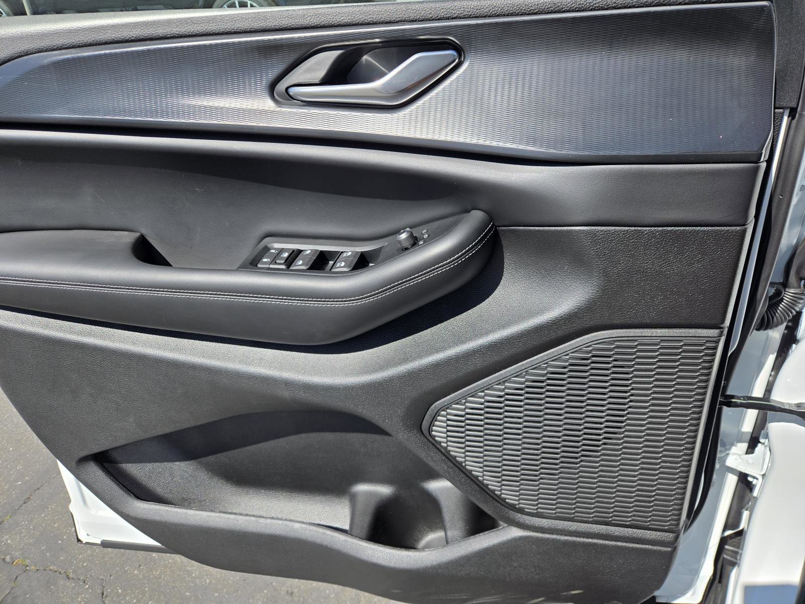 New 2026 Jeep Grand Cherokee L Laredo RWD image 20