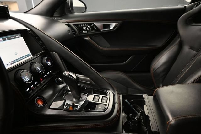 Used 2015 Jaguar F-TYPE R RWD image 13