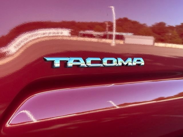 Certified 2022 Toyota Tacoma SR5 w/ Technology Package AWD/4WD image 11