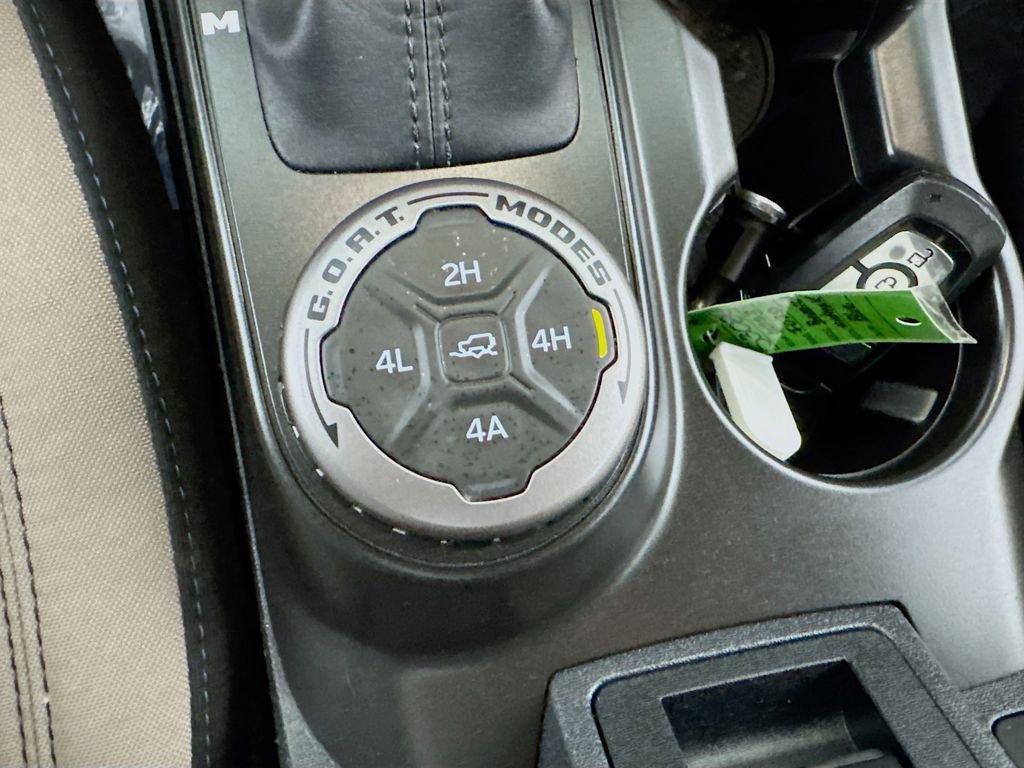 Used 2023 Ford Bronco Wildtrak image 15