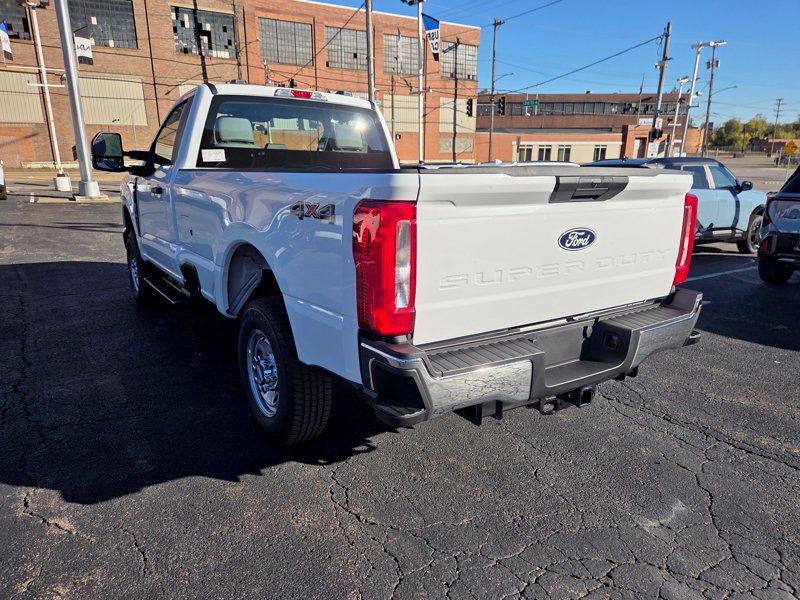 New 2027 Ford F250 XL w/ XL Chrome Package AWD/4WD image 5