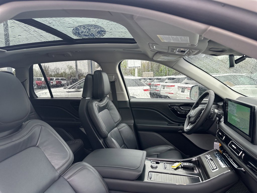 New 2025 Lincoln Aviator Reserve w/ Equipment Group 201A image 10