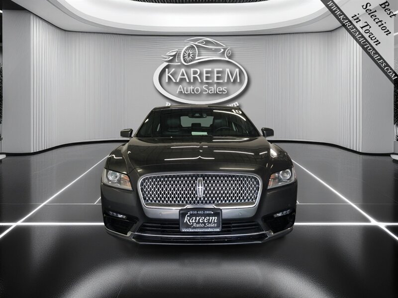 Used 2019 Lincoln Continental Premiere FWD image 2