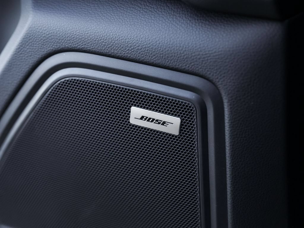 Certified 2026 Porsche Macan AWD/4WD image 29