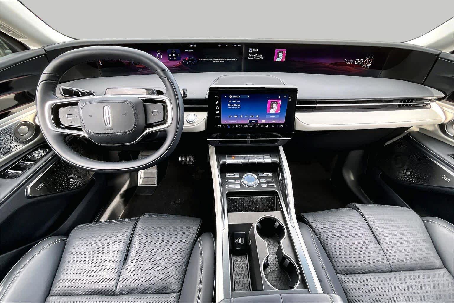 Used 2024 Lincoln Nautilus Reserve w/ Equipment Group 203A AWD/4WD image 13