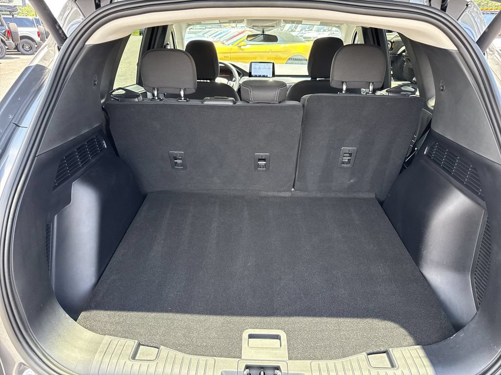 Used 2026 Ford Escape Active w/ Cold Weather Package FWD image 18