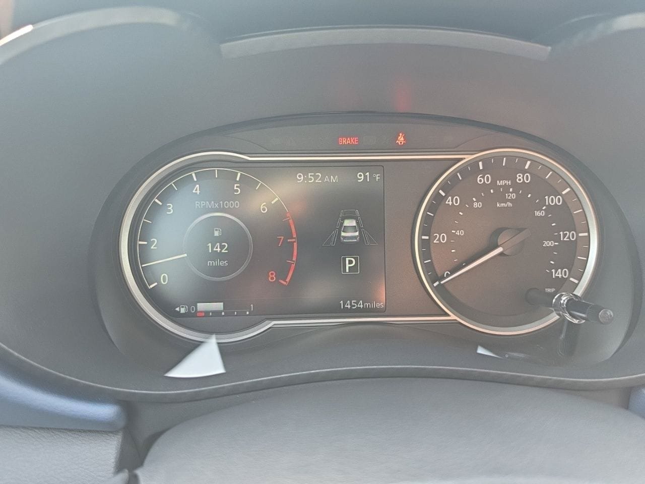 Used 2025 Nissan Versa SV w/ Trunk Package FWD image 30
