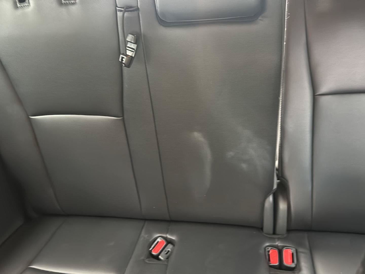 Used 2024 Toyota Highlander XLE AWD/4WD image 11