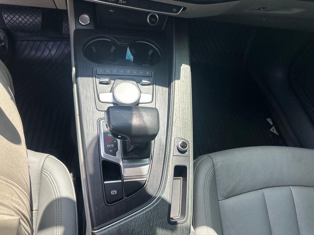 Used 2018 Audi A4 2.0T Premium AWD/4WD image 14