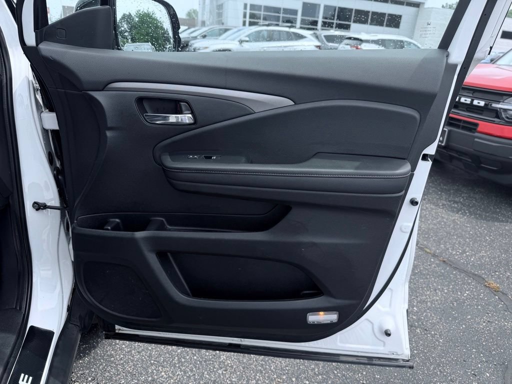 Used 2023 Honda Ridgeline RTL-E image 15