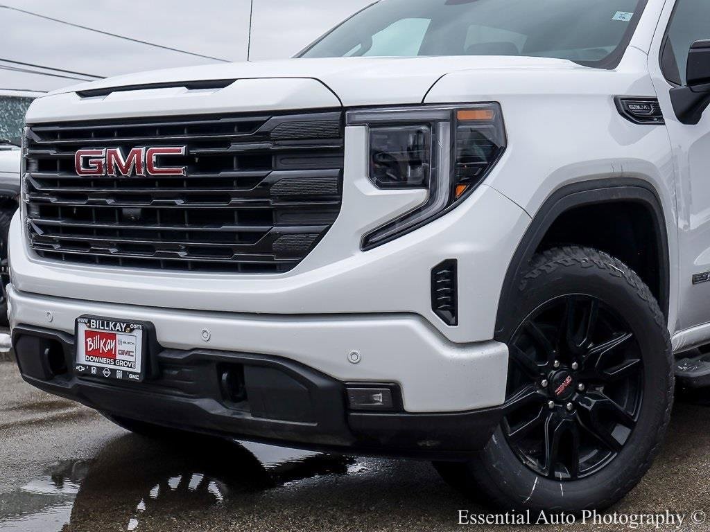Used 2025 GMC Sierra 1500 Elevation w/ Elevation Premium Package image 3