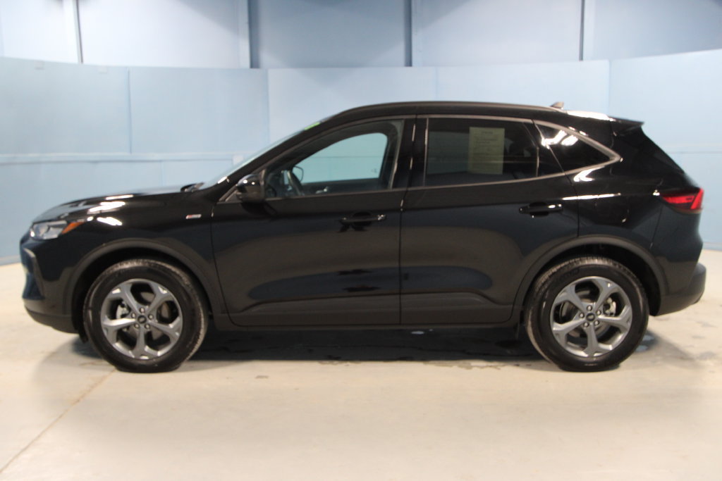 Used 2025 Ford Escape ST-Line Select AWD/4WD image 25