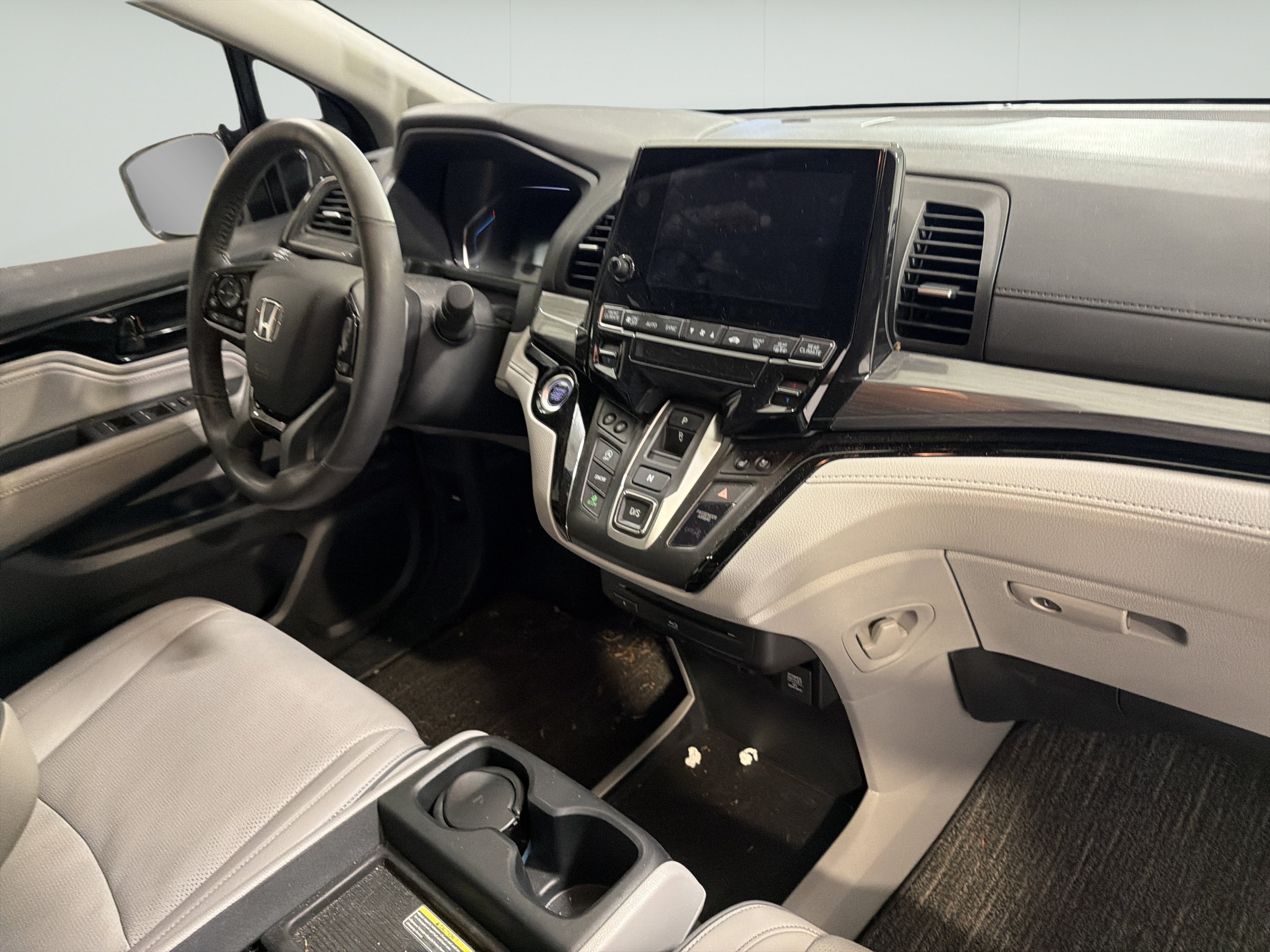 Used 2024 Honda Odyssey Elite image 16