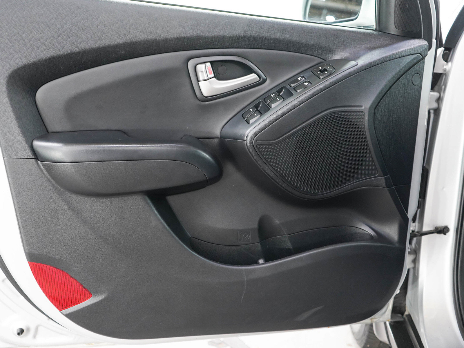 Used 2013 Hyundai Tucson Limited w/ Premium Pkg FWD image 19