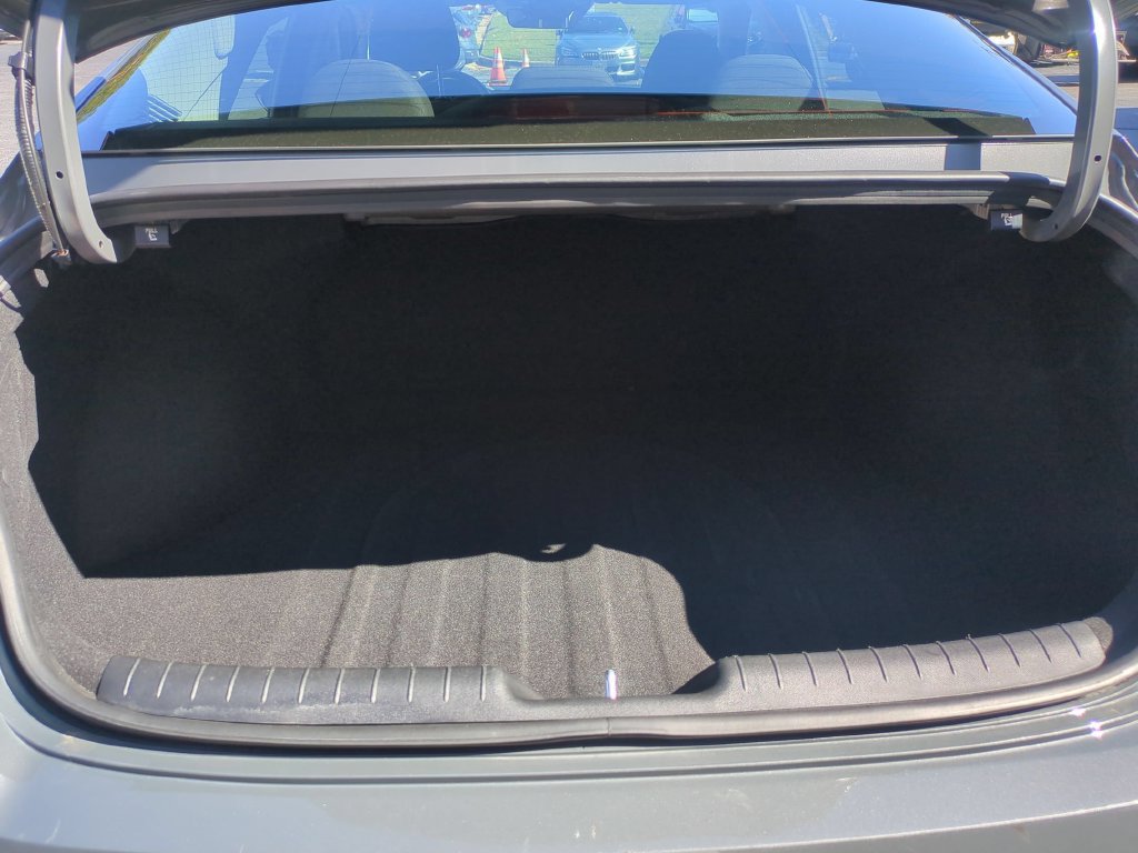 Used 2026 Hyundai Elantra Hybrid FWD image 25