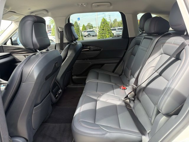 New 2026 Lincoln Nautilus Premier AWD/4WD image 14