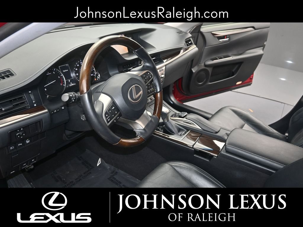 Used 2016 Lexus ES 350 w/ Luxury Package w/Wood Trim image 13