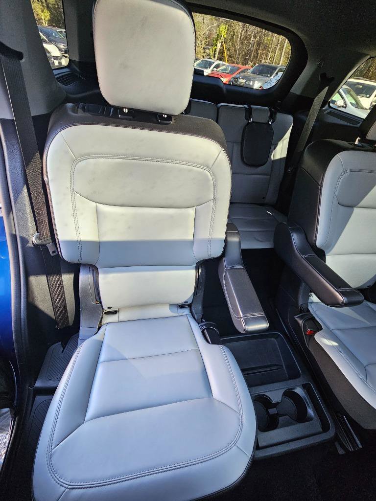 Used 2021 Ford Explorer XLT w/ Equipment Group 202A image 32