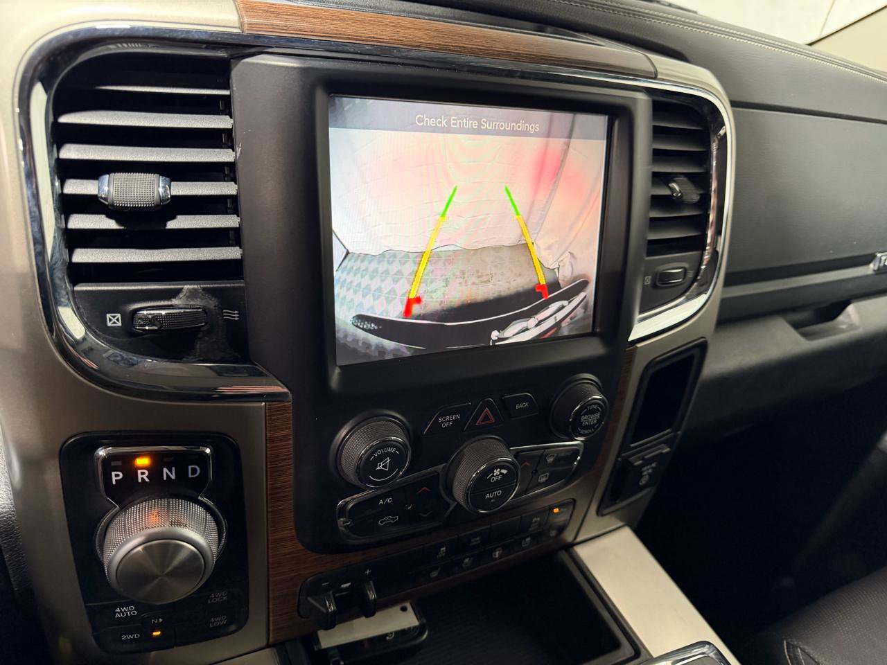 Used 2015 RAM 1500 Laramie w/ Convenience Group AWD/4WD image 30