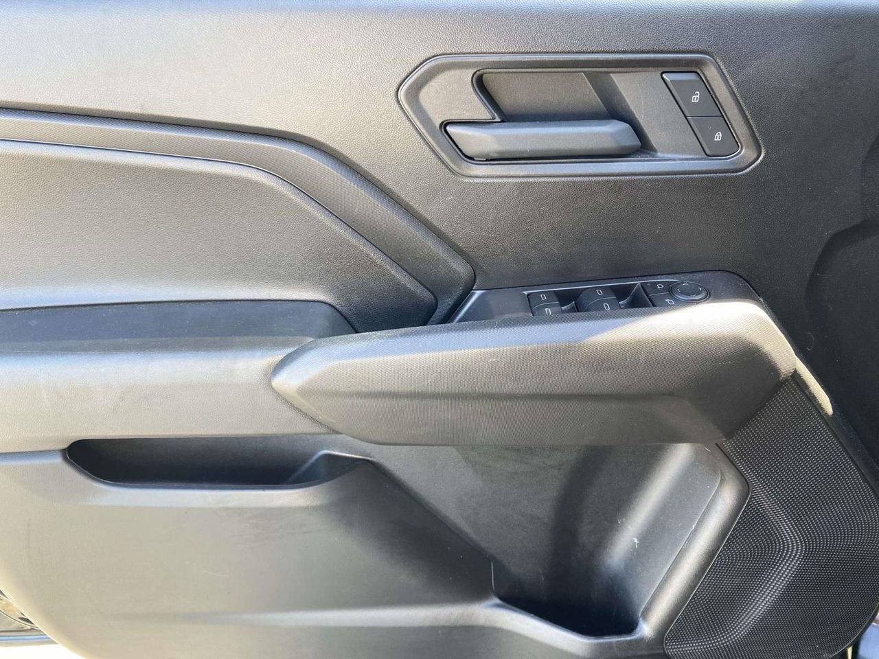 Used 2025 Chevrolet Colorado W/T w/ Advanced Trailering Package image 16