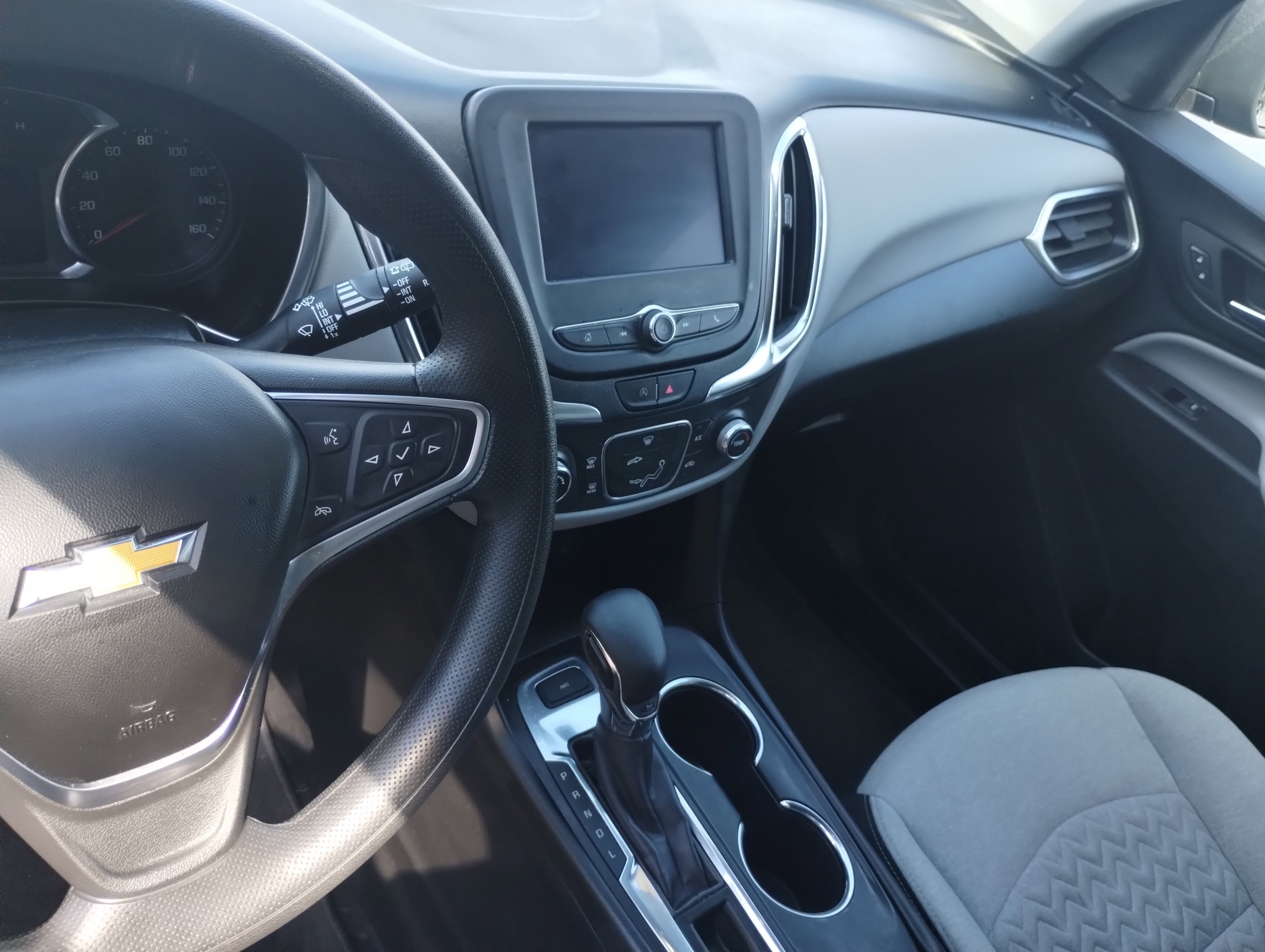 Used 2022 Chevrolet Equinox LS w/ LS Convenience Package image 12