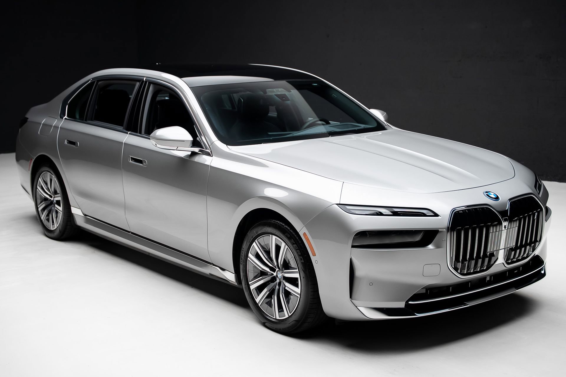 Used 2024 BMW i7 eDrive50 RWD image 40