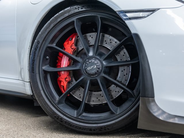 Certified 2018 Porsche 911 GT3 image 16