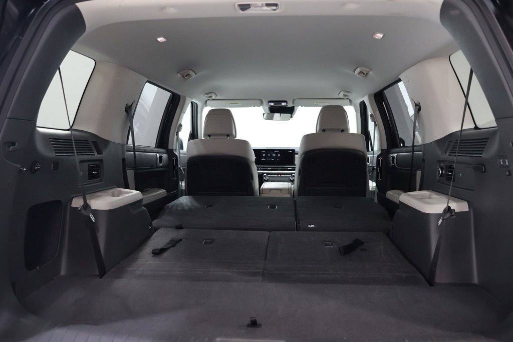 Used 2026 Hyundai Santa Fe SEL FWD image 33