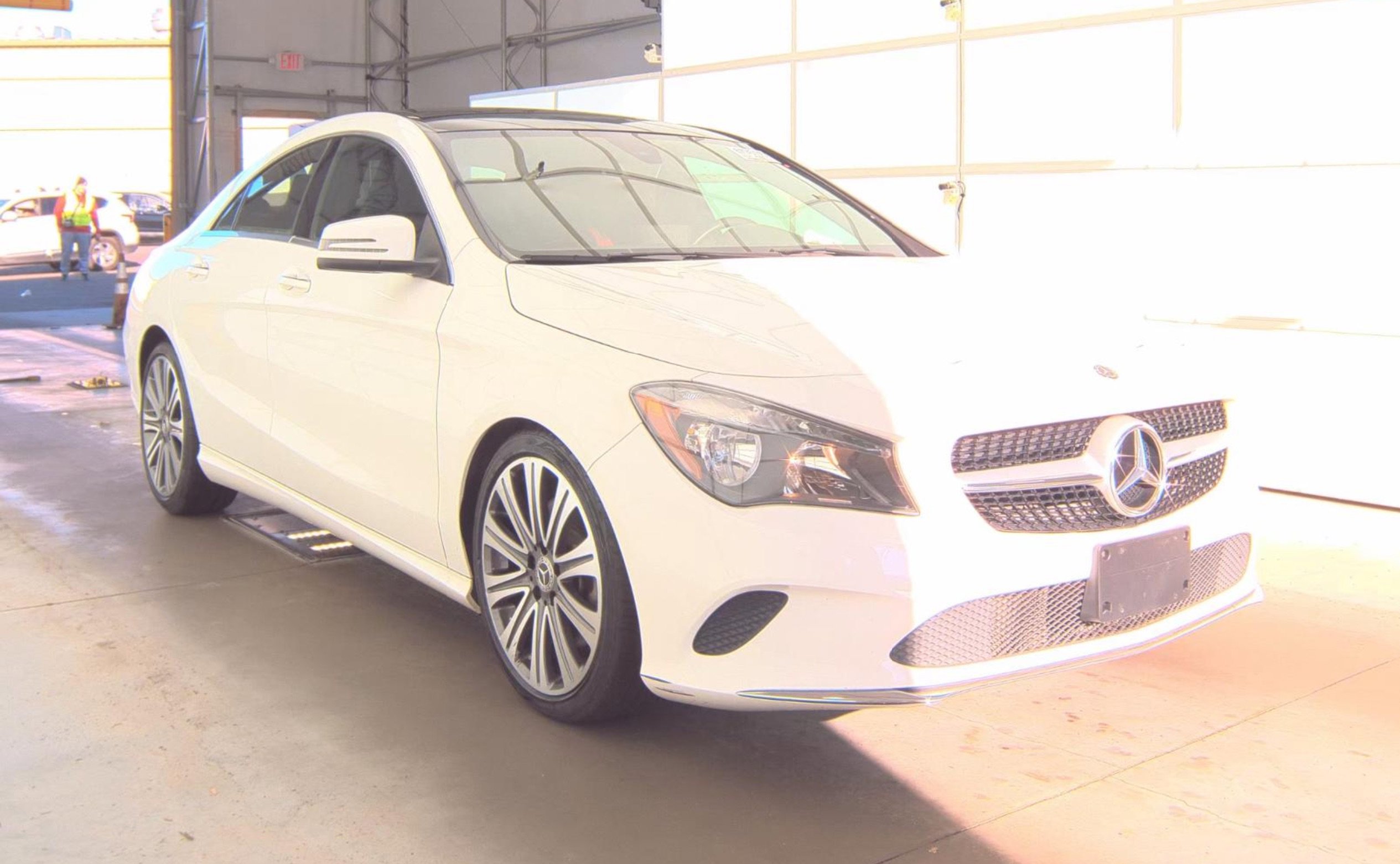 Used 2018 Mercedes-Benz CLA 250 4MATIC image 3